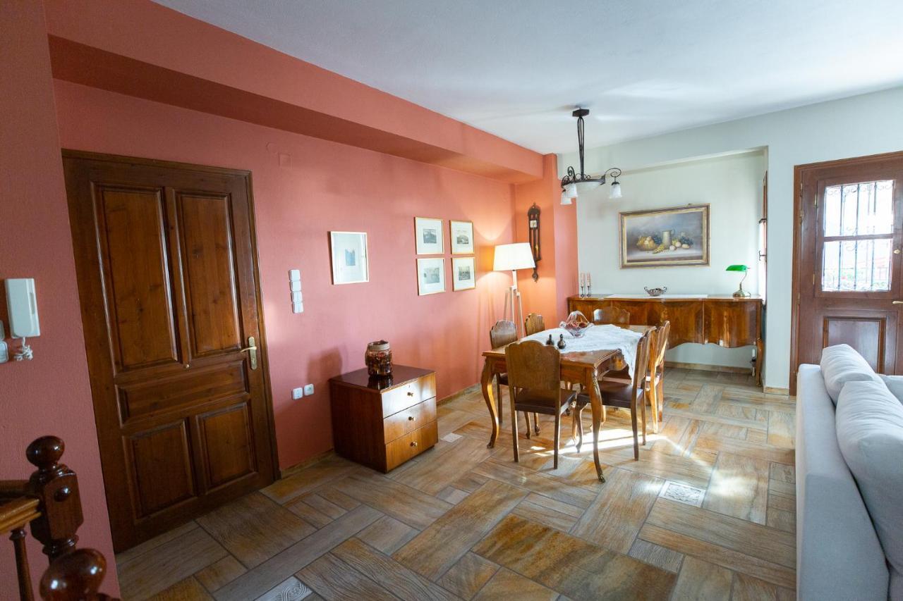 Apartment Kouros Delphi Exteriör bild